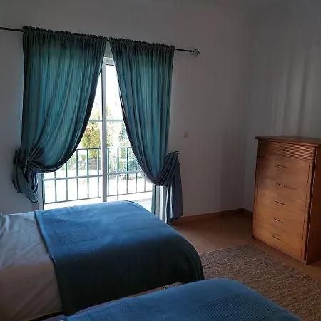 Encostaoasis Townhouse Nyaraló Estibeira